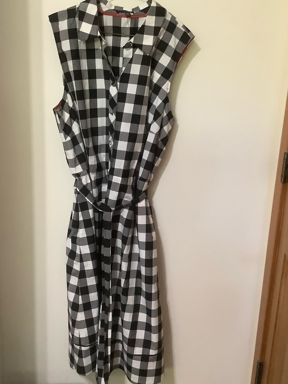 TALBOTS: Black White Gingham Sleeveless Shirt Dress with Waist Tie (NWOT)